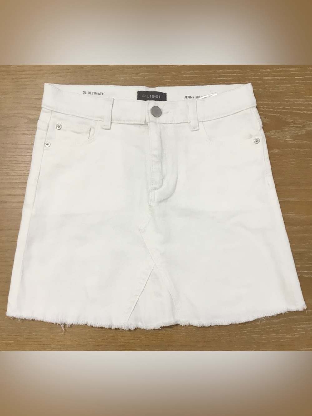 DL1961 White Frayed Hem Denim Mini Skirt - K507
